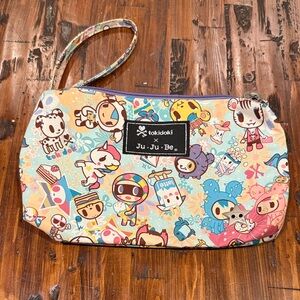 Tokidoki x Ju-Ju-Be Colorful Wristlet
EUC
Machine Washable